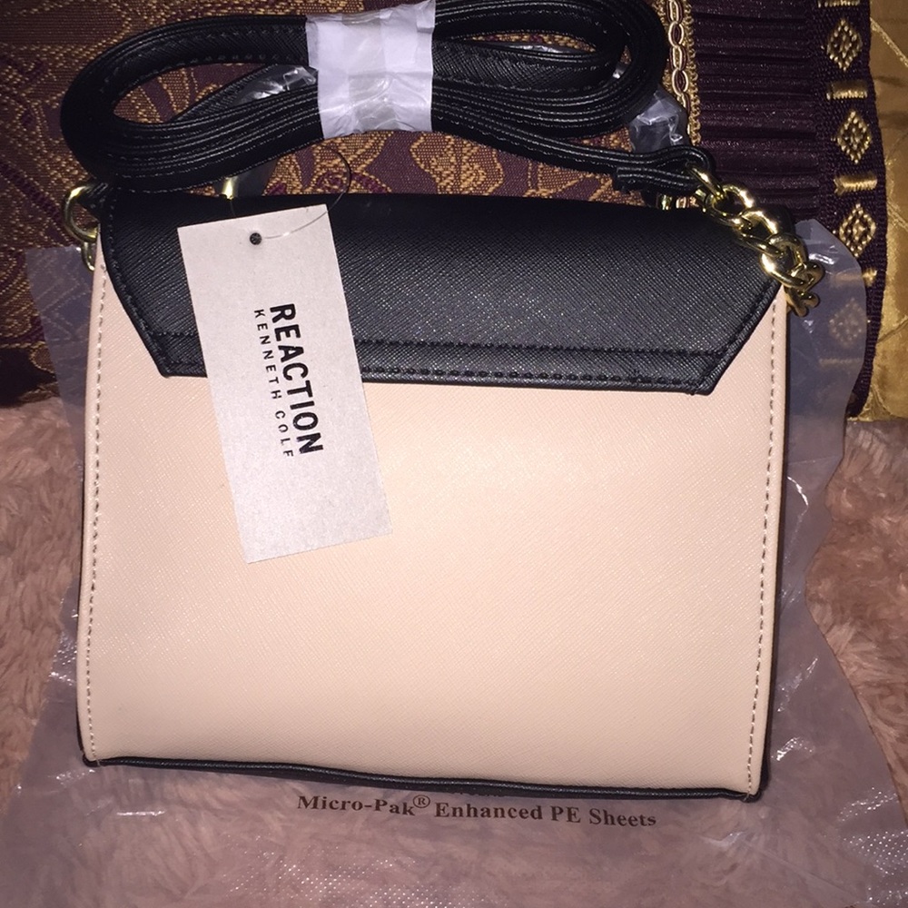 🔵KENNETH COLE 🔵 - Picture 5 of 8